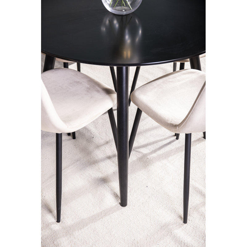 Metzger 4 - Person Dining Set