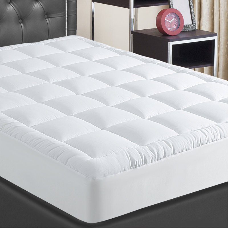Surmatelas en duvet synthétique 2 po Sharen, Simple