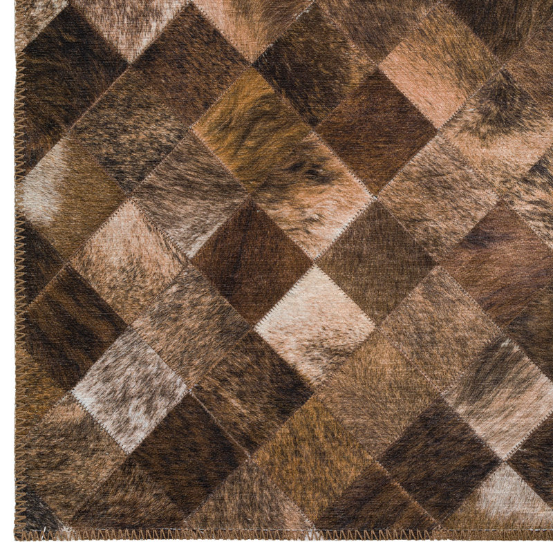 Avahlynn Patchwork Machine Woven Chenille Area Rug in Brown, Runner 2'3" x 7'6"