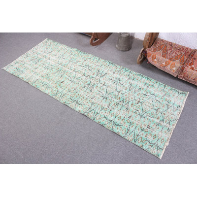 Tapis de couloir turc vintage fait à la main en vert discret pour les longs couloirs avec décoration bohémienne unique