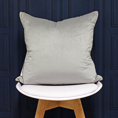 Oliver Square Throw