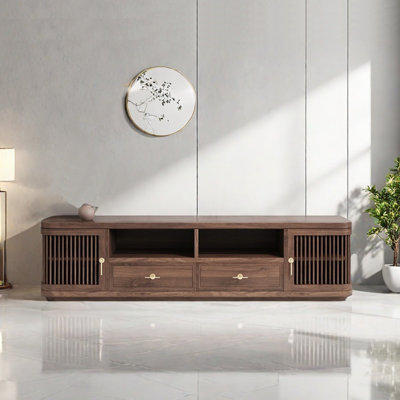 Classic feature TV cabinet