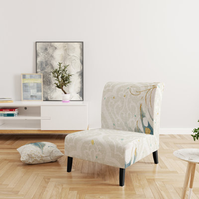 Fauteuil de chambre rembourré damassé peint en plumes dorées sur fond bleu - Velours nautique et côtier