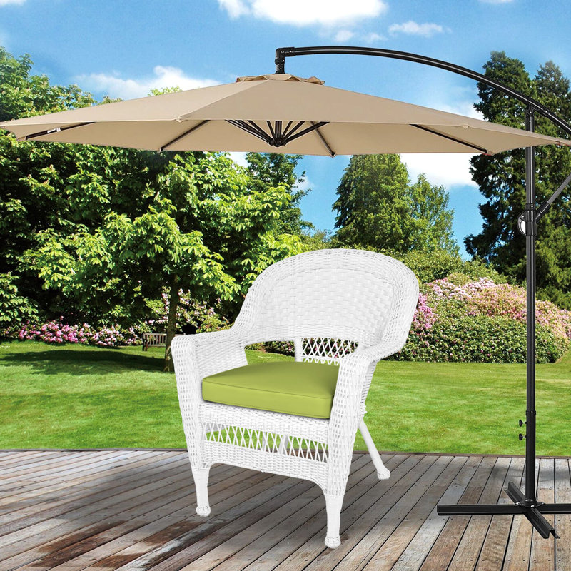 Arliss Steel Outdoor Lounge Chair, White, Green