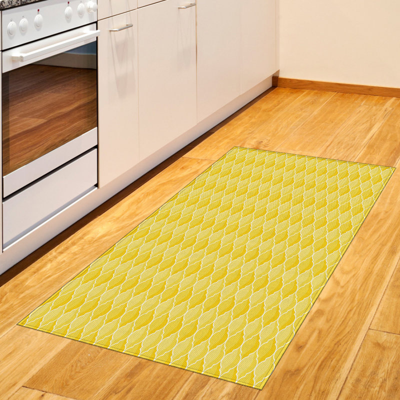 Yellow Area Rug, Rectangle 2'7" x 5'