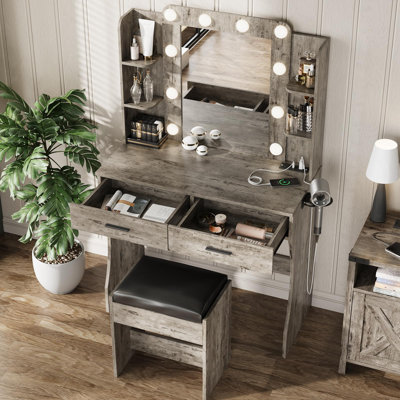 Jaeli Vanity