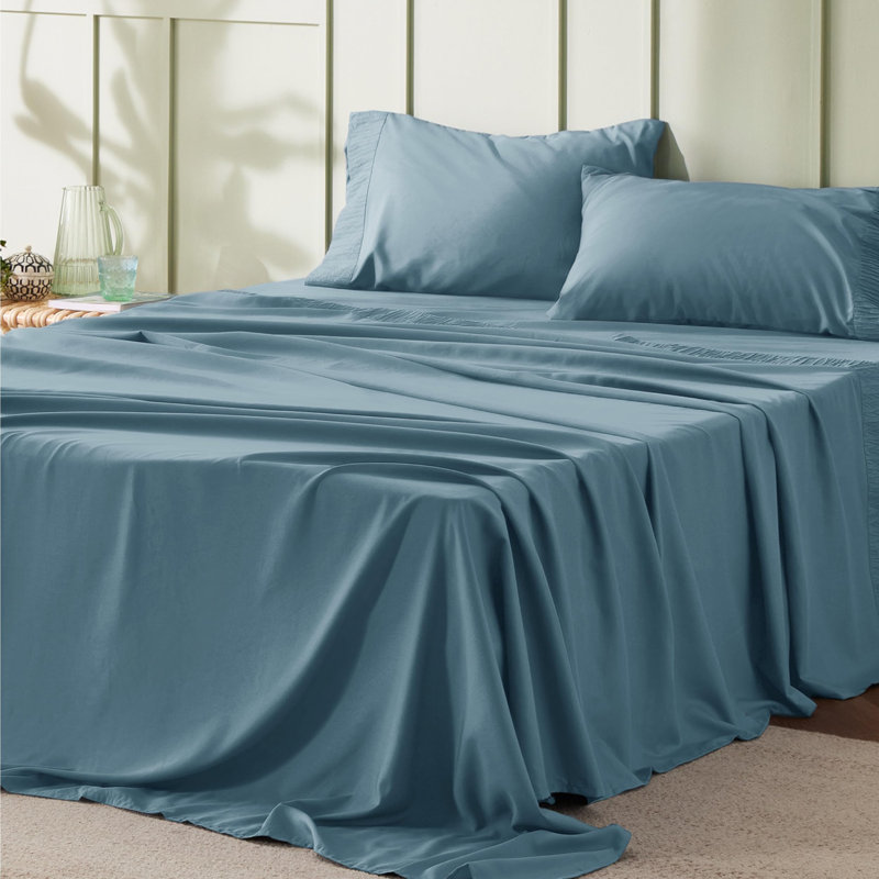 Bedsure Polyester Microfiber Sheet Set Hotel Luxury Sheets, Easy Care Cooling Bed Sheet Set 84GSM(101" x 107") GentleSoft™️