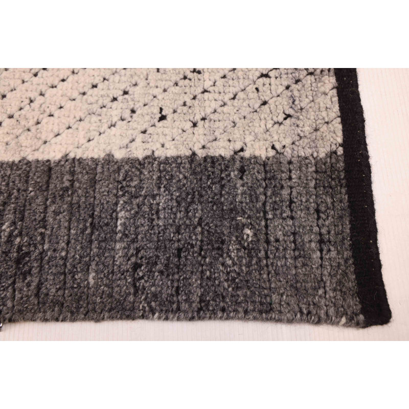 Tapis gris Tangier 5 pi 2 po x 8 pi 0 po