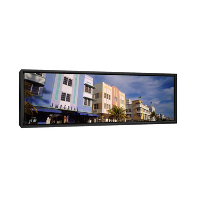 Façade panoramique d'un hôtel, hôtel Art déco, Ocean Drive, Miami Beach, Floride, États-Unis # 2 - reproduction d'art sur toile tendue