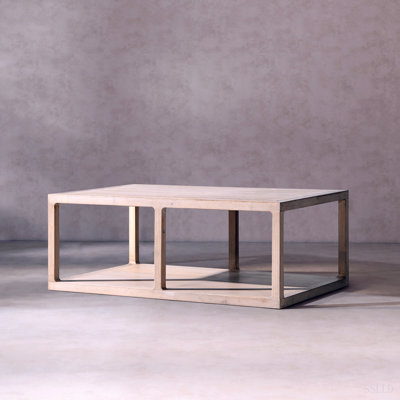 Table basse à cadre ouvert en bois récupéré avec tablette inférieure Ellis