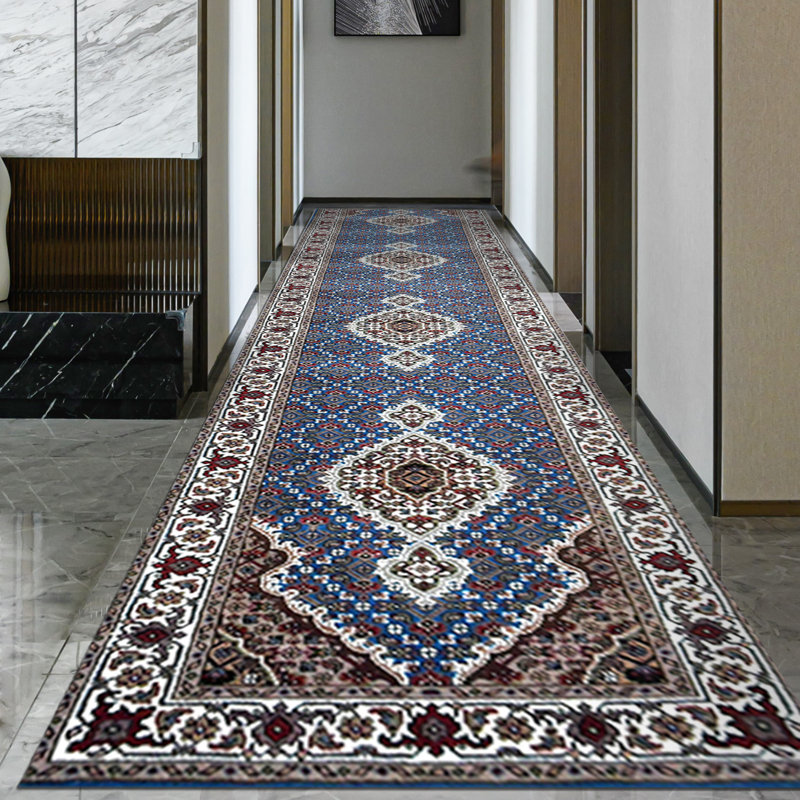 Wool Oriental Area Rug in Ivory, Runner 2' x 4'
