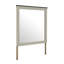 Lit double brun avec tête de lit à panneau, conception à profil bas, structure, chambre à coucher de 5 pièces avec lit, commode, commode, table de chevet et miroir, style, bois d'hévéa massif et couleur de remplissage, profil-294350669
