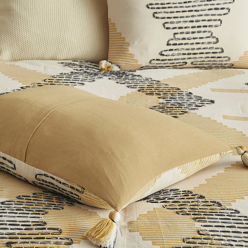 Édredon pour chambre à coucher avec broderie torsadée et pampilles à pampilles jaune-gris