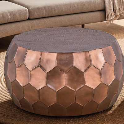 Aluminum 32" Round Coffee Table, Hand - Hammered Design, Glossy Copper Finish, Spacious Surface, Ideal For Living Room Focal Point Hexagonal Pattern, Base, Vintage Look, Stable And Functional