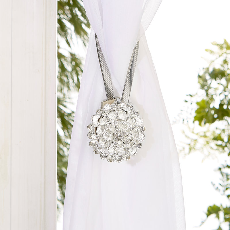 Guion Curtain Tie Back, 33.4" H x 16.6" W x 10.25" D, Silver