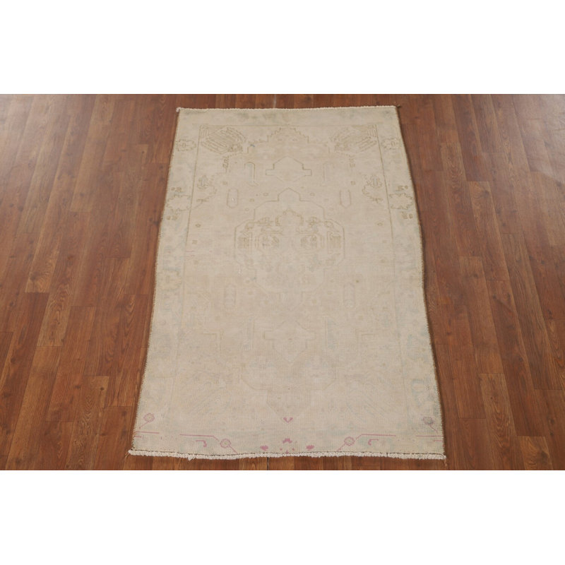 Tapis traditionnel délavé discret 3 x 5