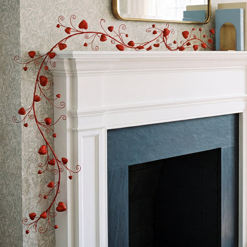 Red Glitter Hearts Garland