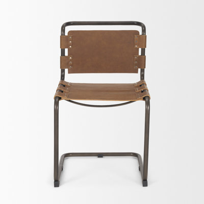 Chaise d'appoint rembourrée en cuir Otelia