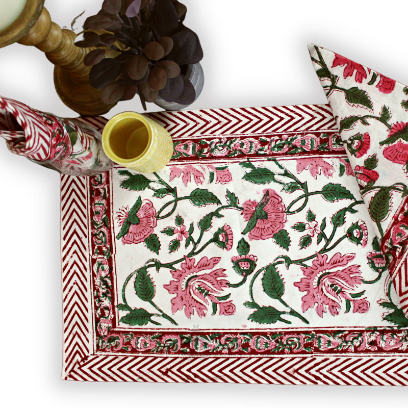 Ensemble de quatre napperons en coton à motif floral