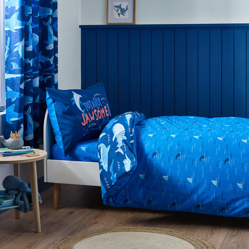 Jawsome Shark Reversible Duvet Cover Set, Double Duvet Cover + 2 Standard Pillowcases