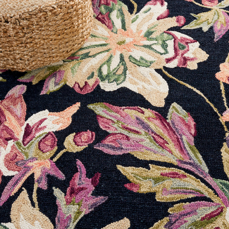 Kamaar Hand Tufted Wool/Cotton Floral Rug in Black/Plum, Rectangle 2' x 3'