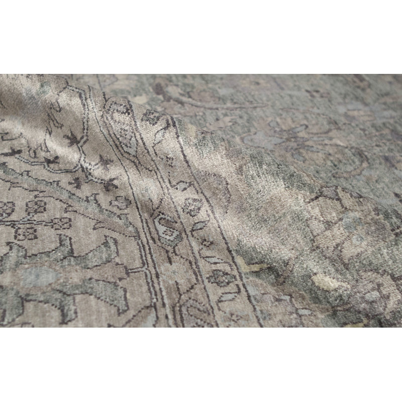 Wool Oriental Area Rug in Gray