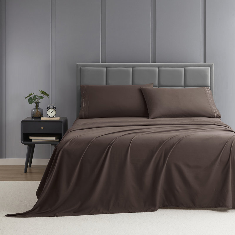 1800 Series Double-Brushed Microfiber Hypoallergenic Sheet Set, Chocolate Brown, Split King Sheet Set with 2 Pillowcases