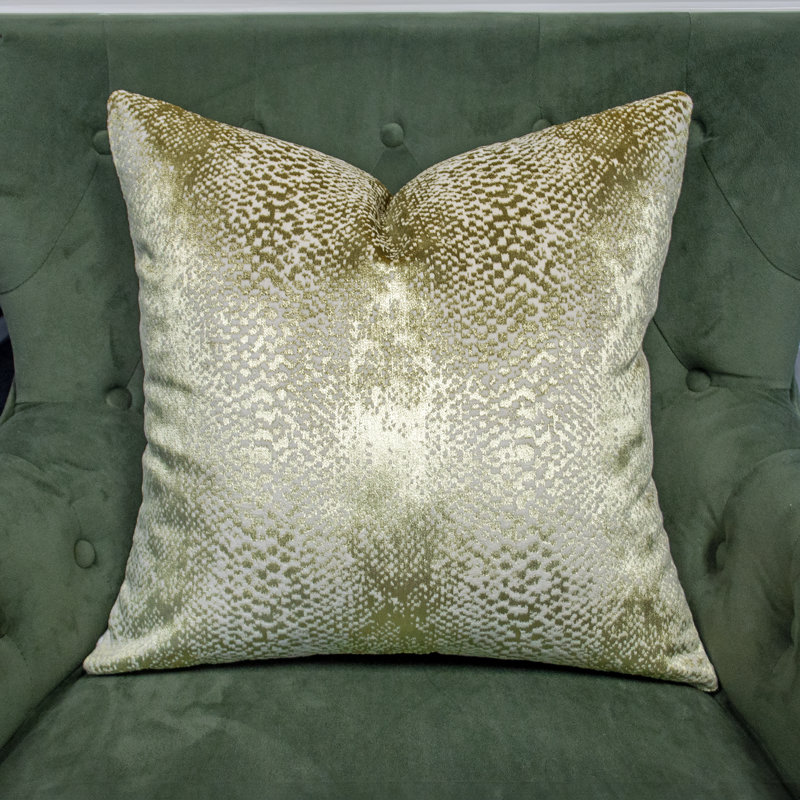 Assortiment de coussins décoratifs Larry Laslo par Thomas Collection®, Square 20"
