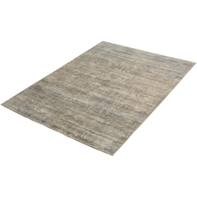 One-of-a-Kind 5'3" x 7'5" 2010s Rectangle Viscose Area Rug in