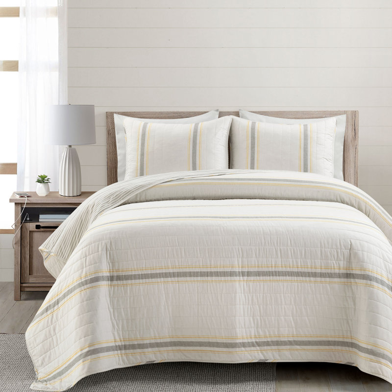 Gilroy Farmhouse / Country Cotton Striped Quilt, Queen Quilt + Standard 2 Shams, Yellow