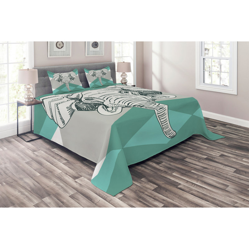 Elephant Rustic Polyester Coverlet, King Bedspread + 2 Shams