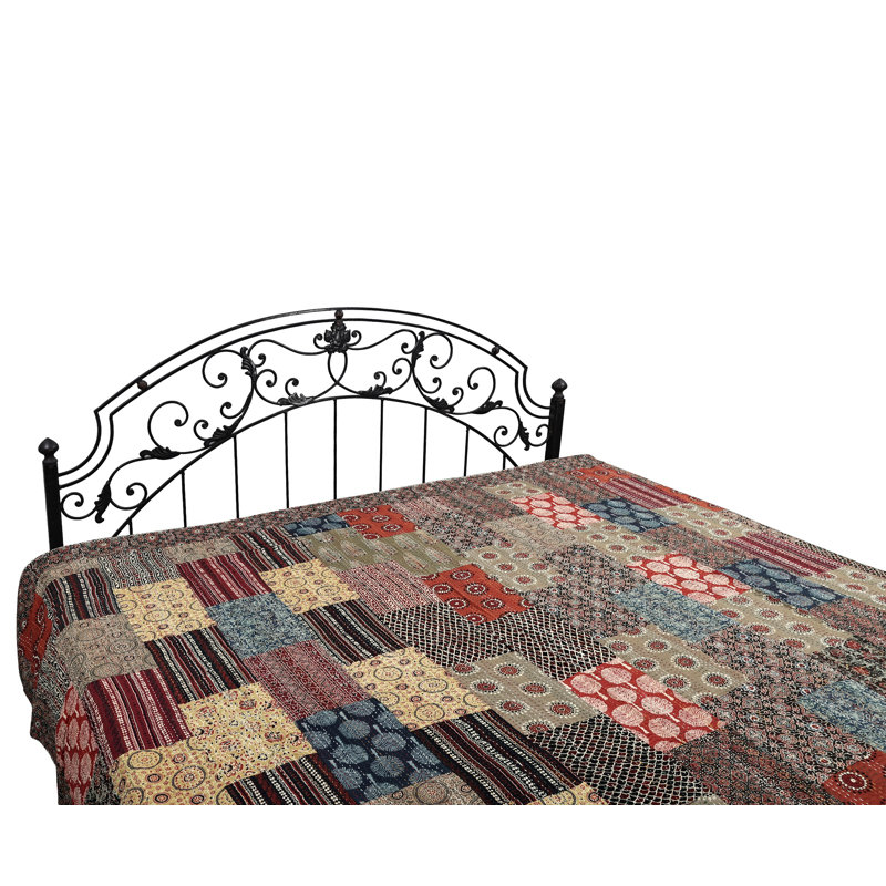Couvre-lit en coton pur Exotic India Kantha brodé de cristaux et de patchwork, Géométrique multicolore