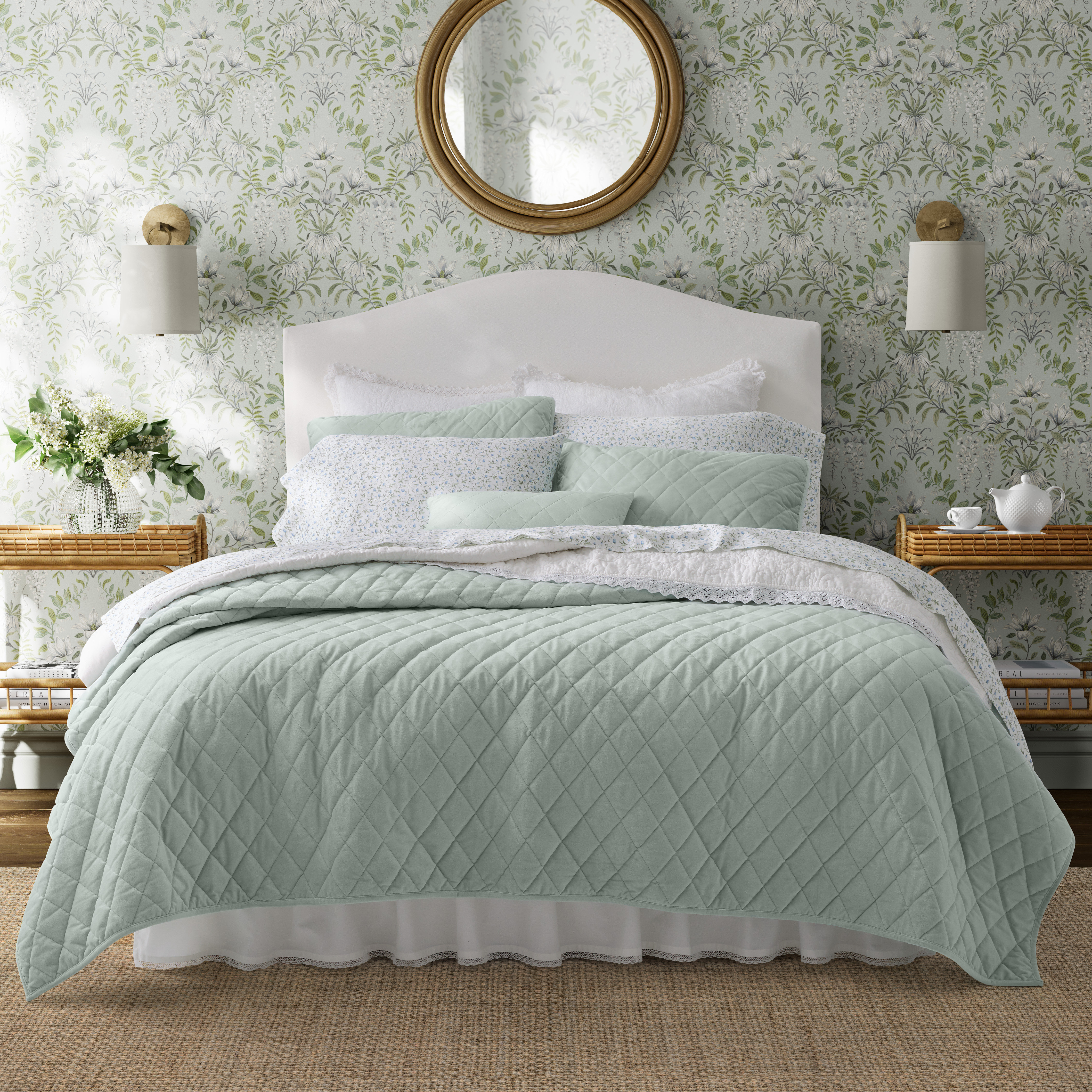 Bramble Floral 7-Piece Green Cotton Full/Queen Comforter Bonus Set