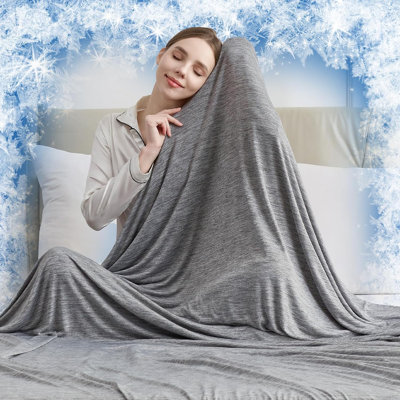 Lightweight Cooling Blanket for Hot Sleepers, Luxury Cozy Blanket for Bed or Sofa,  Reversible Throw Blanket Suitable for Spring & Summer