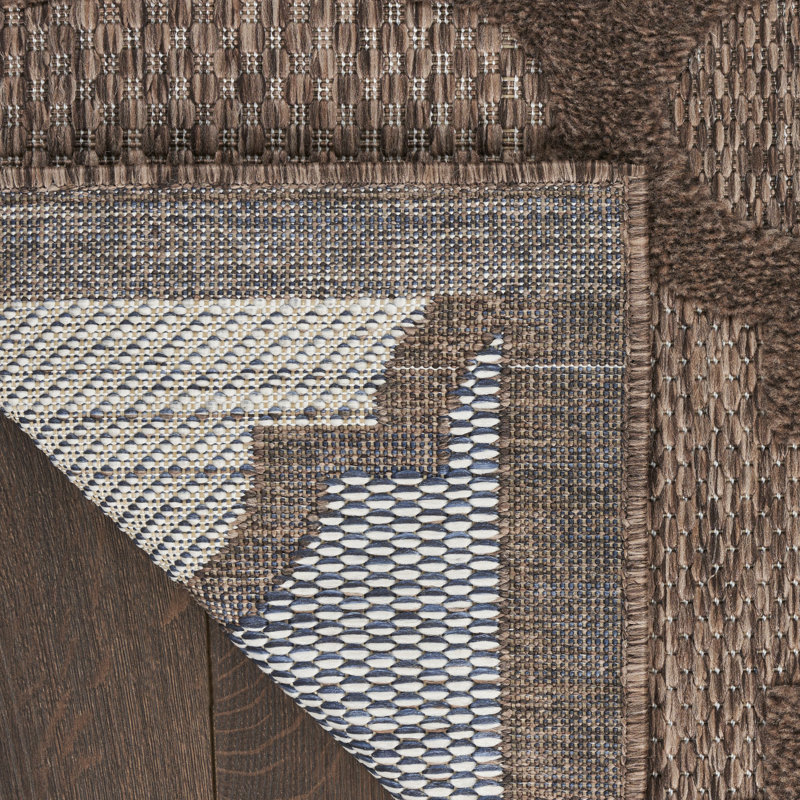 Moung Trellis Indoor/Outdoor Area Rug, Rectangle 6' x 9'