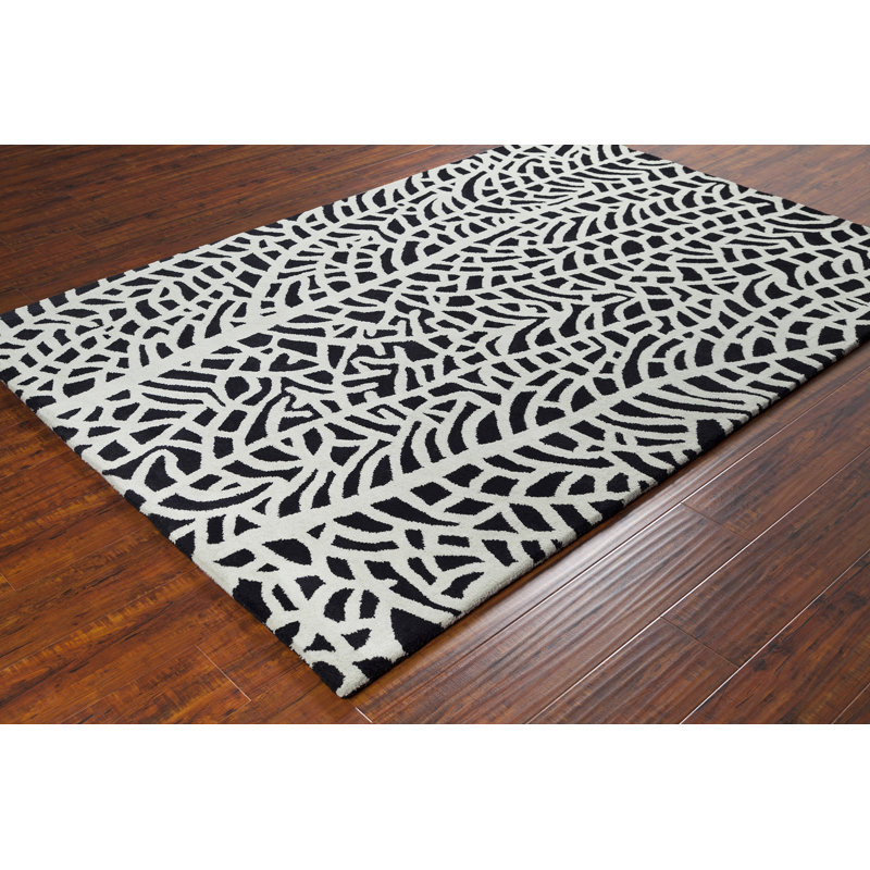 Luxurious Hand-Tufted Black Wool Rectangular Rug 5' x 7'6"