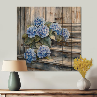 Hortensias sur les marches de grange I - décoration murale en bois d'hortensias - sur bois de pin naturel
