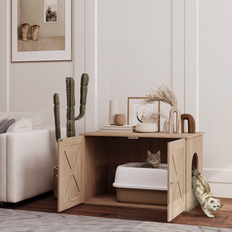 Enclosed Litter Box with Scoop