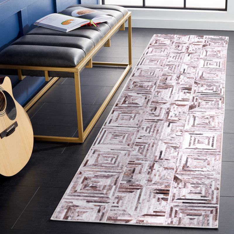 Tapis géométrique beige / brun, Tapis de couloir 2 pi 6 po x 8 pi