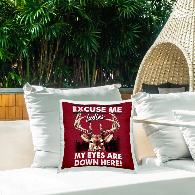 Coussin d'extérieur imprimé Eyes Are Down Here par Jedco Brands, Inc.