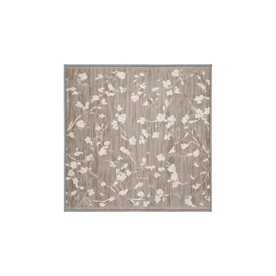 Tapis gris soyeux et moelleux