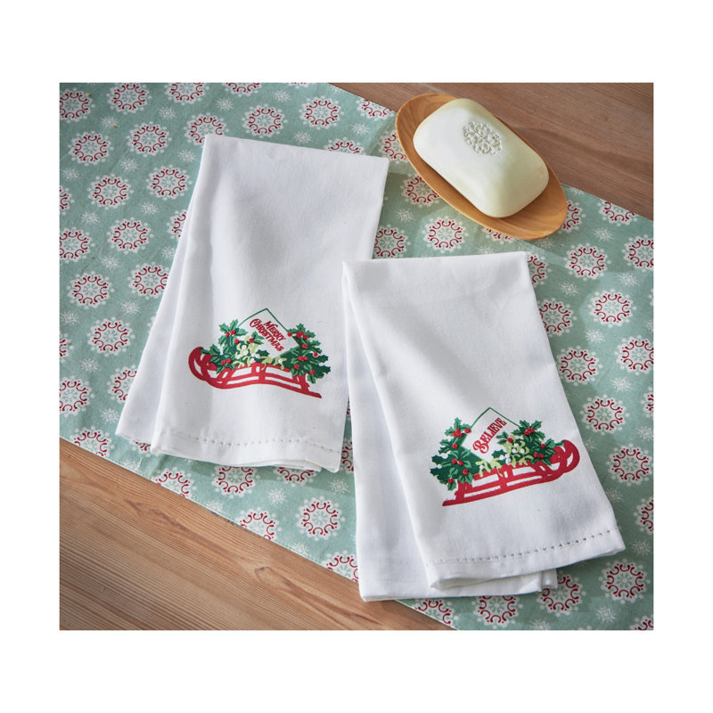 Holly Leaf Sled Guest Towel S/2