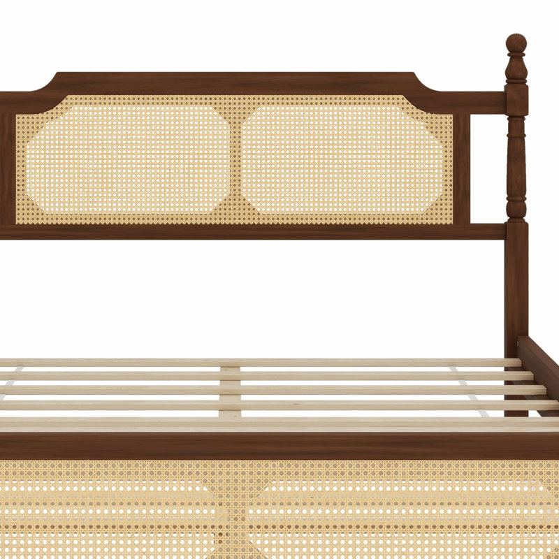 Lit en bois avec tête et pied de lit en rotin, Noyer