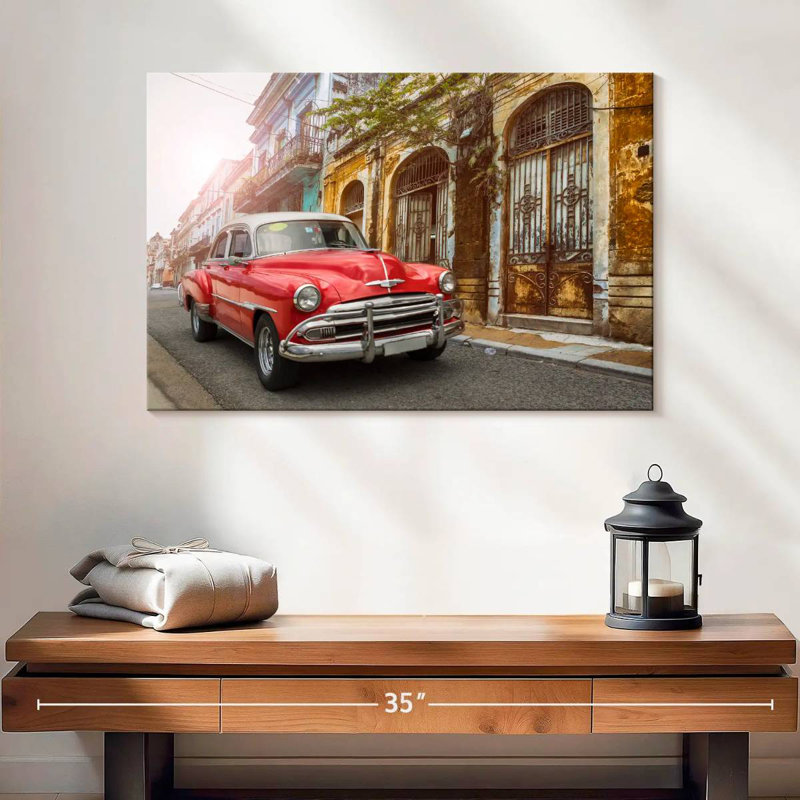 Voiture cubaine rouge Mehar, H 16 po x l 24 po