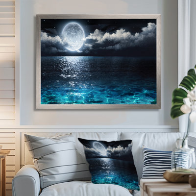 Pleine lune romantique au-dessus de la mer - impression