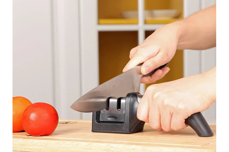 How to Sharpen Knives At Home