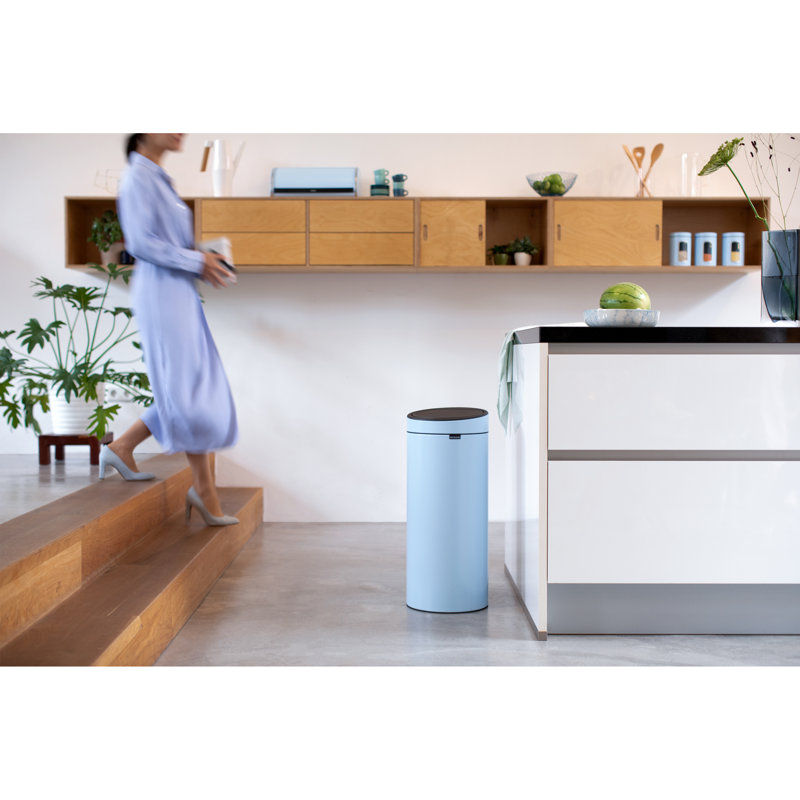 30 Litre Touch Top Trash Can