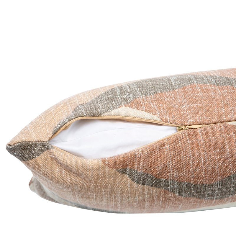 Coussin Olympia, Adobe brun clair, 18 po x 18 po