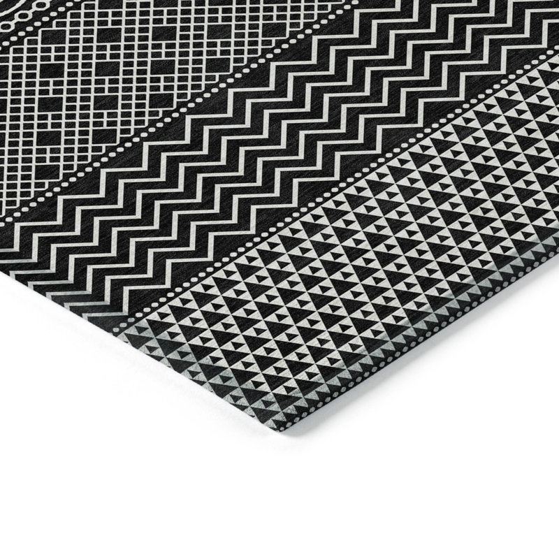 3' X 5' Black And Ivory Chevron Washable Indoor Outdoor Area Rug