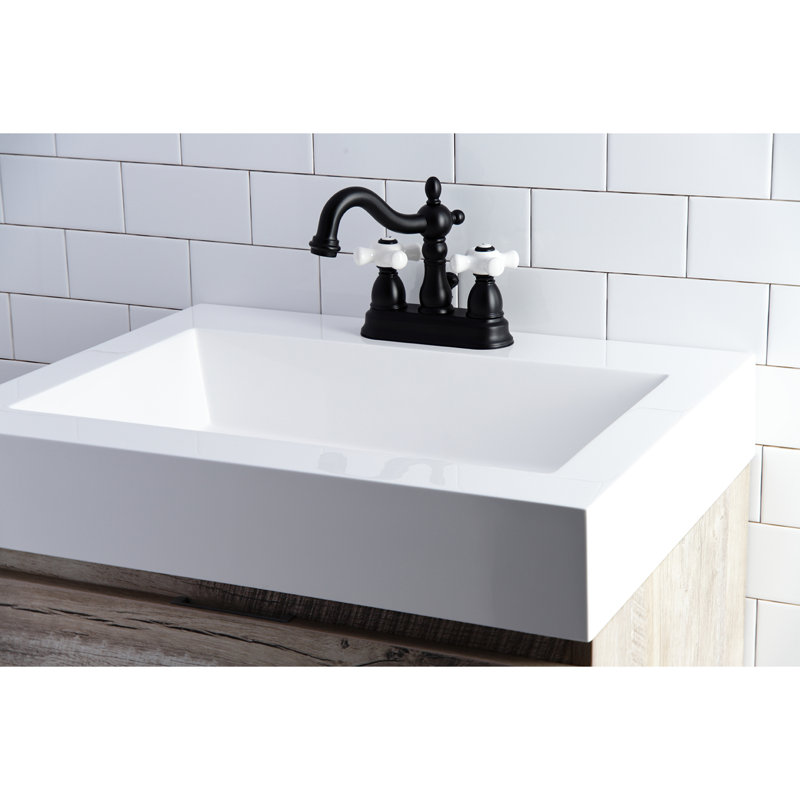 Robinet de salle de bain central à 4 poignées à fixation sur comptoir à 3 trous Kingston, Noir mat